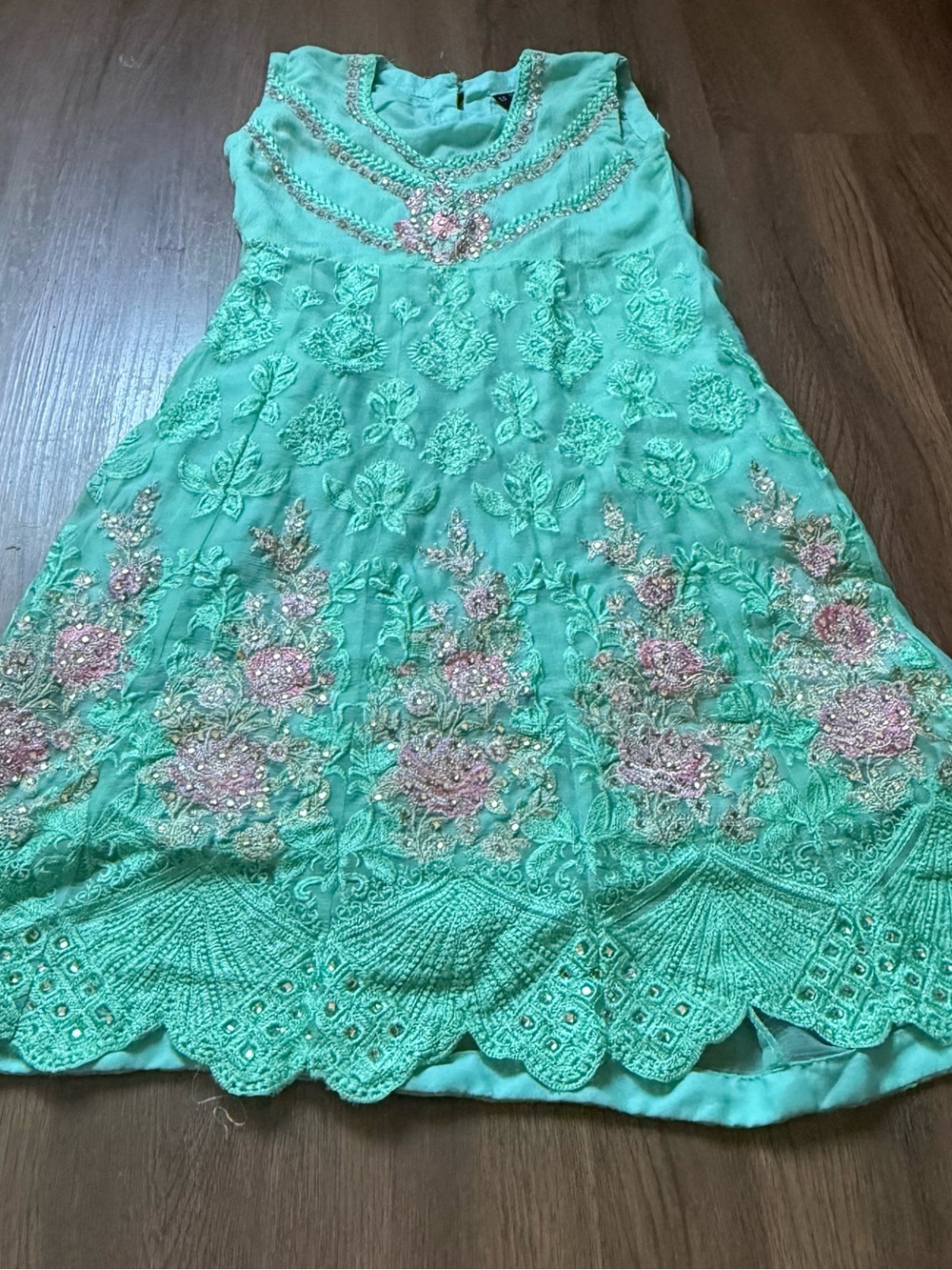 Boutique 9 Mint Green Embroidered Formal Dress